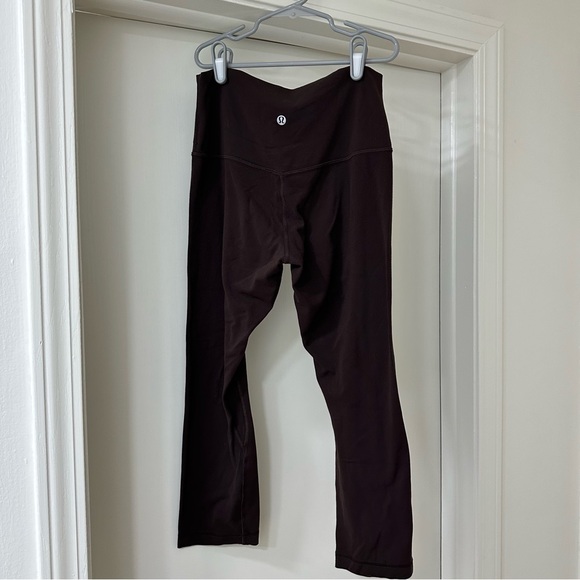 lululemon athletica French Press Brown 21” Crop Align Leggings, Size 6 - Picture 4 of 8